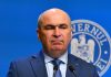 Lovitură pentru Bolojan din interior: soțul consilierei sale, judecătorul Alin Bodnar, contestă legea salarizării: „Proiectul este inacceptabil”