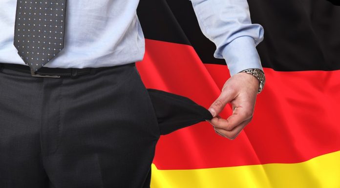 Ce soluții au România și UE ca să evite în ultima clipă o uriașă criză economică. „E o bombă cu ceas”