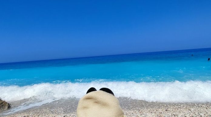 Grecia liniștește turiștii români după restricțiile impuse: „Respectând regulile, vă veți bucura de vacanțe foarte frumoase”