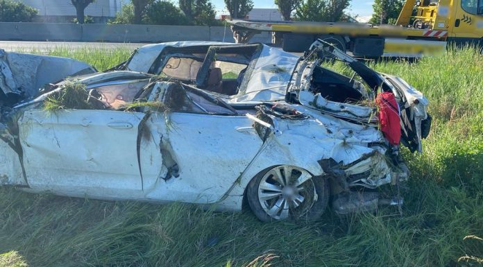 Un tânăr de 19 ani a murit într-un cumplit accident în Brăila. Sistemul eCall a alertat Poliția