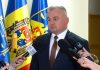Explicația procurorului general al R. Moldova despre cei 75.000 de euro găsiți în spatele bidoanelor sale de vin: „Părinții mei au muncit și au strâns banii”
