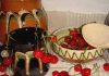 Moșii de vară, tradiții și superstiții. Ce trebuie să faci în ziua de dinaintea Rusaliilor, când „morții așteaptă ofrande”