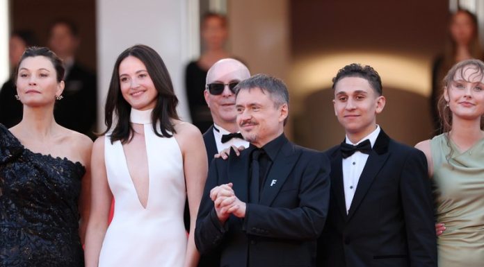 Cristian Mungiu câștigă Palme d’Or la Festivalul de la Cannes cu filmul „Fjord”