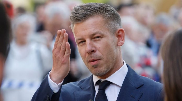 Premierul ungar Péter Magyar deschide ușa dialogului cu Volodimir Zelenski, dar pune condiții