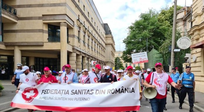 „Să stea o noapte pe Terapie Intensivă!” Revoltă în Sănătate după legea salarizării: o asistentă îl cheamă pe Bolojan la ATI