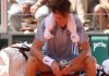 Șoc în tenis: liderul mondial Jannik Sinner a fost eliminat de la Roland Garros, după ce i s-a făcut rău de la căldură