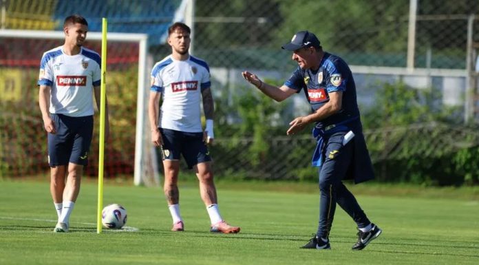 Hagi și-a început oficial al doilea mandat la națională. „Regele” i-a „biciuit” pe tricolori la Mogoșoaia