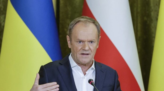 Premierul polonez Donald Tusk cere NATO și UE să trateze cu seriozitate amenințările lui Dmitri Medvedev. „Tot mai multe provocări rusești”