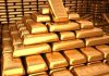 Un angajat al primăriei a găsit din întâmplare lingouri de aur de 40.000 de euro în timp ce tundea iarba