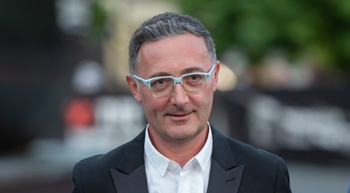 „Nu decoraţii şi mesaje sforǎitoare”. Regizorul Tudor Giurgiu cere guvernului, după succesul de la Cannes, „un buget decent la campania pentru Oscar”