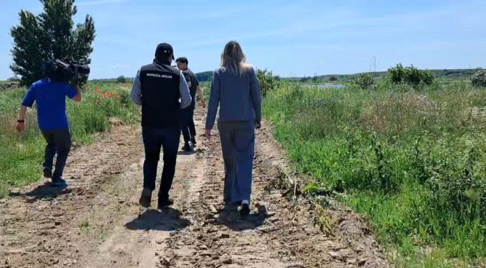 Cum a apărut un lac ilegal de 50 de hectare adânc de 11 metri sub ochii îngăduitori ai autorităților din Olt