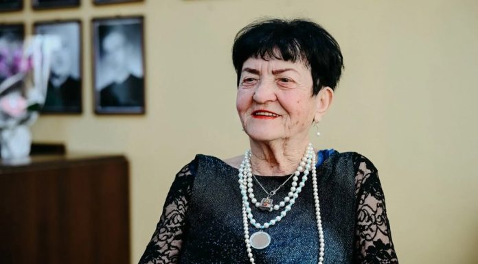 Povestea celei mai vârstnice studente din România: la 90 de ani, încă pe băncile facultății