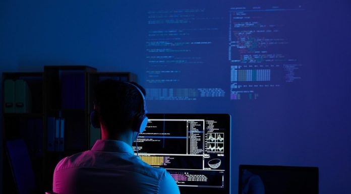 Aproape jumătate dintre salariații respondenți unui studiu văd AI ca pe un instrument util