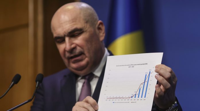 Bolojan atacă din nou șefii Hidroelectrica cu critici legate de bonusuri pe lângă salariile mari