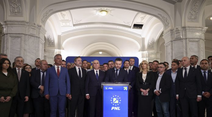 Bolojan: PNL, prin decizia care a luat-o, a respins, de fapt, încercarea PSD de a schimba conducerea PNL / Despre liberalii care vor rămânerea la guvernare: Nu este uşor să fii într-o intersecţie şi să nu te prostituezi, ca să fii la putere