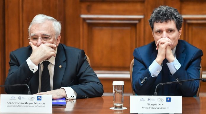 Reacția președintelui după ce cursul euro/leu a atins un nou maxim istoric: „Invit la calm, e o reacție firească a pieței”