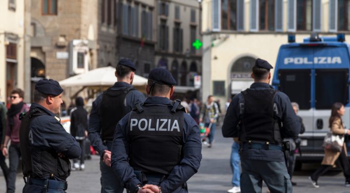 Un român a fost reținut după o tentativă de răpire a unei fetițe în Italia: „A așteptat momentul potrivit pentru a acționa”