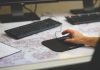 Periferice refurbished sau second hand: la ce să fii atent înainte să te bucuri prea devreme de preț