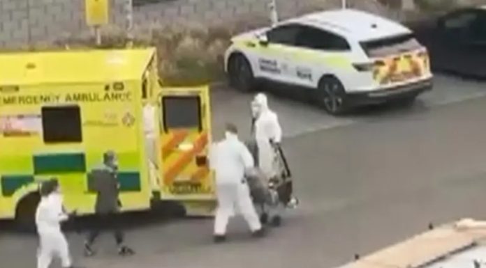 Un student a murit din cauza meningitei în Marea Britanie, alţi doi pacienţi sunt internaţi
