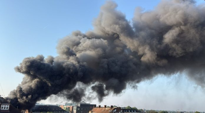 Incendiu într-un supermarket cuşer, Kosher Kingdom, la Londra
