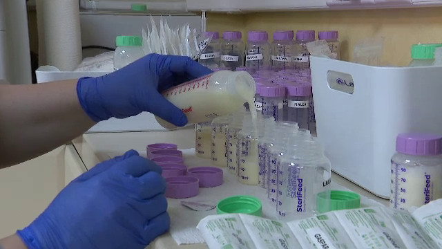 Orașele din România în care vor fi deschise trei noi bănci de lapte matern. Medic: „Are factori de imunitate”