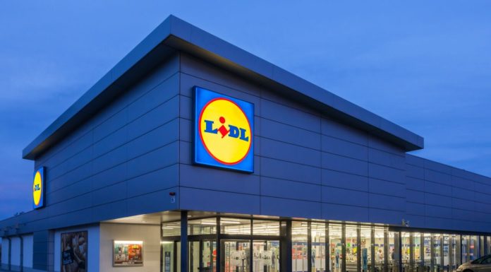 Lidl intră puternic pe piața energiei verzi: lansează o baterie solară de 2,24 kWh la doar 299 de euro
