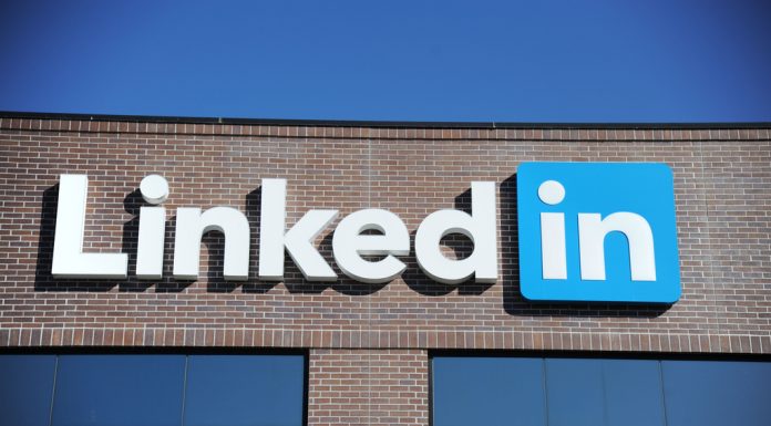 Anunțuri false de angajare. Mesaje “job scam” pe LinkedIn. Cum pot fi observate și cum îți protejezi datele