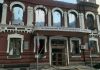 Putin anunţă cel puţin şase morţi, 39 de răniţi şi 15 dispăruţi într-un atac ucrainean cu dronă în regiunea ucraineană ocupată Lugansk, la un liceu de la Starobelsk. Denunţă un atac ”în trei valuri, cu 16 drone care au vizat acelaşi loc”. Reuniune de urge