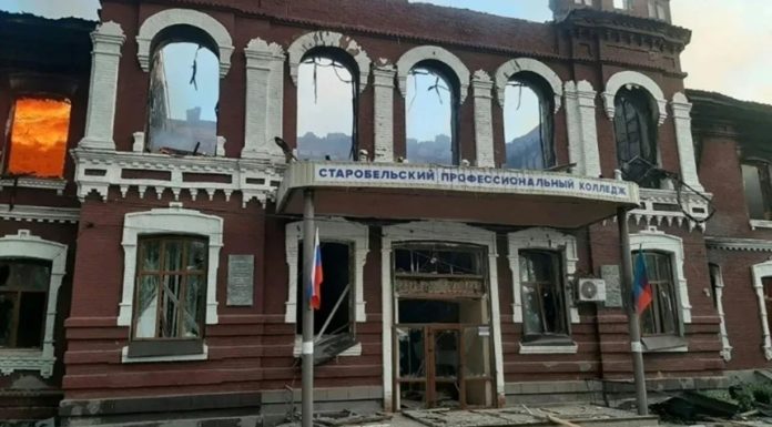 Kievul dezminte că a vizat civili, după acuzaţii ale lui Putin cu privire la un atac sângeros la un liceu în Lugansk