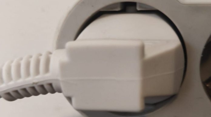 3 electrocasnice pe care nu trebuie să le alimentezi la prelungitor. Pericolul este uriaș