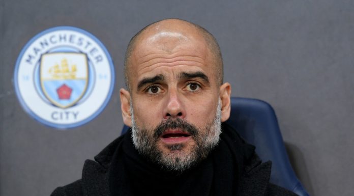 Un „meci dezastruos”, glumeşte Pep Guardiola, care a fost zărit la o partidă din a treia ligă engleză, când se juca PSG-Bayern