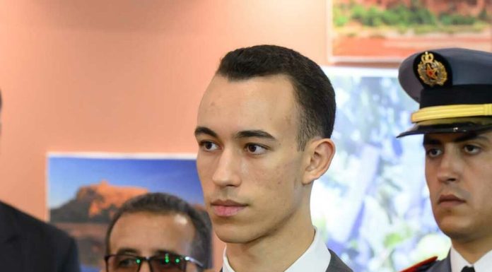 Regele Marocului îl numeşte pe fiul său, prinţ moştenitor, coordonator în cadrul Statului Major General al Armatei