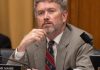 Trump reuşeşte să-şi mai elimine un critic republican din Congres. Thomas Massie a fost învins de candidatul susţinut de preşedinte în alegerile din Kentucky / Alte rezultate ale alegerilor primare care au avut loc marţi