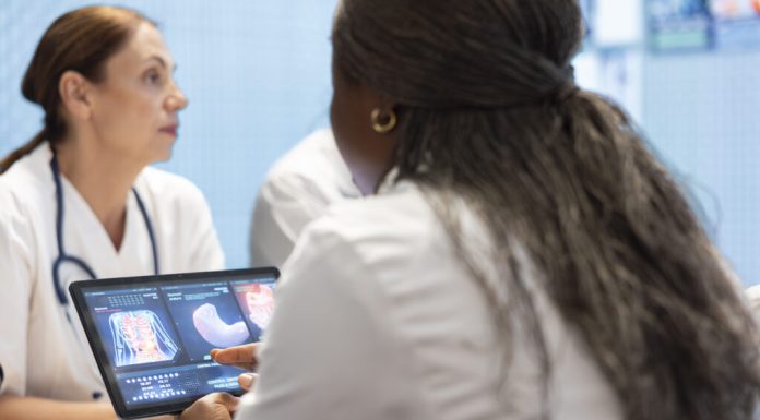 Test genomic revoluționar. Multe paciente cu cancer la sân ar putea evita chimioterapia