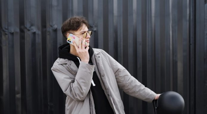 Cum afli în 10 secunde dacă vorbești cu o AI sau cu un om la telefon