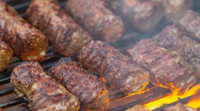 1 Mai – Cum a apărut şi cum s-a transformat reţeta naţională a micului bucureştean