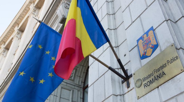 "Cele mai mici prețuri!" – 14.000 de firme controlate și nicio amendă – În 2026, Ministerul Finanțelor verifică la publicitate înșelătoare firme din asigurări, fonduri de pensii, reparații auto, baruri, firme telecom