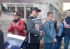 După bucureșteni și orădeni, ieșenii au ieșit și ei în stradă să îl susțină pe premierul Ilie Bolojan: „Om serios, om muncitor pentru România”