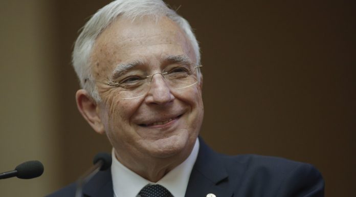BNR atenționează: Riscurile la adresa ratei de schimb a leului rămân ridicate