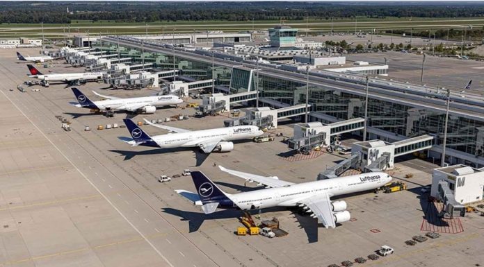Zborurile, suspendate la Munchen, după detectarea unei drone, căutată cu elicoptere
