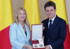 Nicuşor Dan, vorbe fără sens la ceremonia de decorare a Nadiei Comăneci: “Vreau să vă mulţumesc că nu aţi fost doborată de glorie, că aţi rămas o persoana vie…”