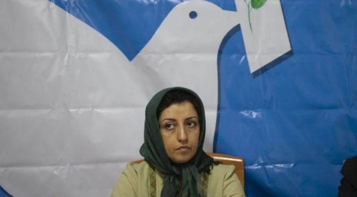 Narges Mohammadi, laureată iraniană a Premiului Nobel pentru Pace, a fost eliberată pe cauţiune şi transferată la spital, fiind într-o stare foarte precară de sănătate