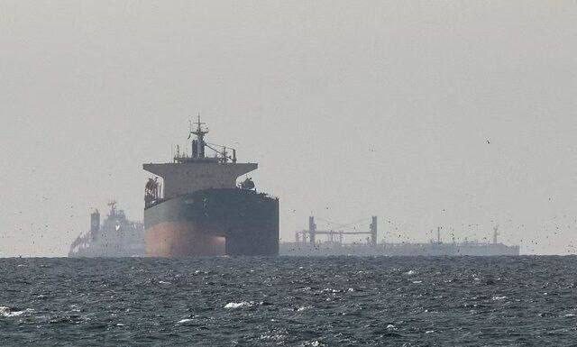 Iranul susține că 23 de nave au trecut prin Strâmtoarea Ormuz, dar navele țărilor ostile sunt încă blocate
