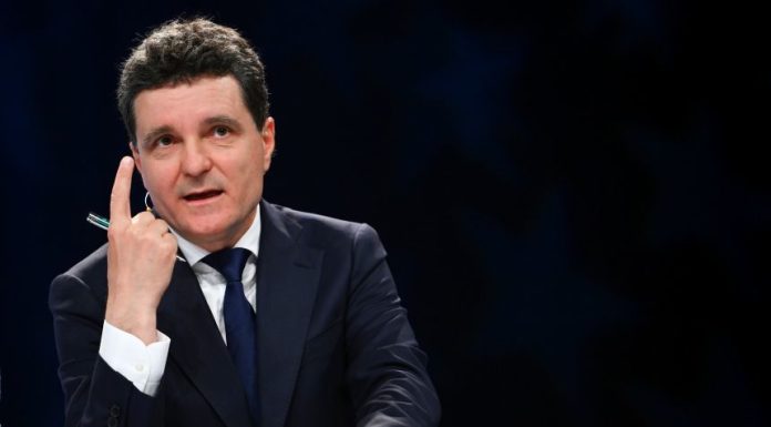 Nicuşor Dan: A fost un grup de 43 de drone care au venit din partea estică, au traversat Ucraina, şi una dintre ele, lovită probabil deasupra oraşului Reni, traiectoria ei s-a modificat şi a venit spre Galaţi