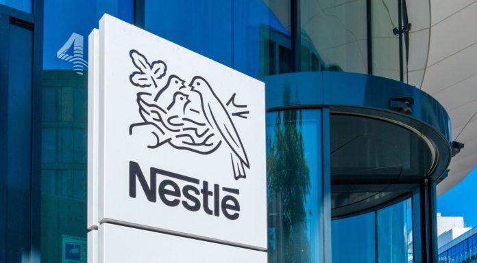Nestlé şi Danone, vizate de noi acuzaţii privind gestionarea retragerilor de lapte praf pentru bebeluşi. În produs s-a detectat o toxină periculoasă