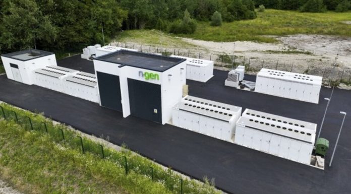FOTO Nou jucător în România, cu gigantul Tesla ca furnizor: Slovenii de la NGEN construiesc un sistem BESS cu baterii Tesla