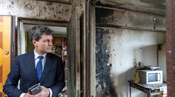 Imagini din apartamentul distrus de drona rusească în Galați, postate de Nicușor Dan. GALERIE FOTO