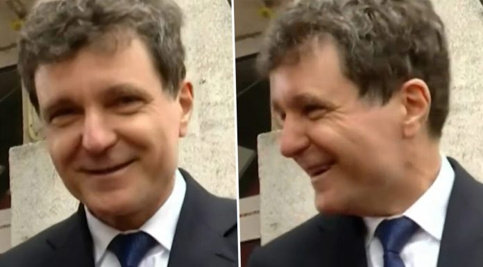 Nicușor Dan, pus pe glume. Ce a răspuns președintele, întrebat dacă guvernul Bolojan ar trebui să își dea demisia după incidentul cu drona