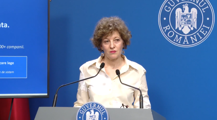 Un senator i-a scris Oanei Gheorghiu o poezie: brava eroină ce vrea să scape de vrăjmaşi