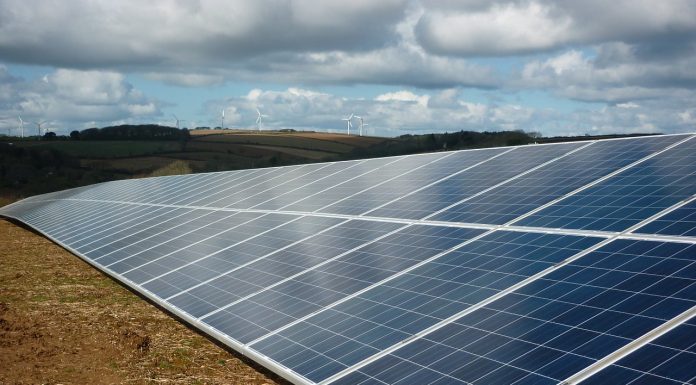 Investiție în România. Un miliardar turc începe lucrările la un parc fotovoltaic de 75 MW în Alba. Contractor este Enexus, controlat tot de un antreprenor turc